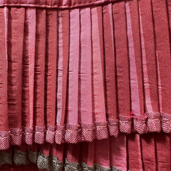 Detailed, ruffled Cynthia Steffe skirt - Picture 4 of 8